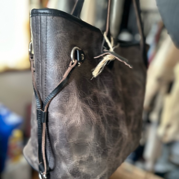 Freebird Mara bag- brand new with tags in Stone - Picture 5 of 6